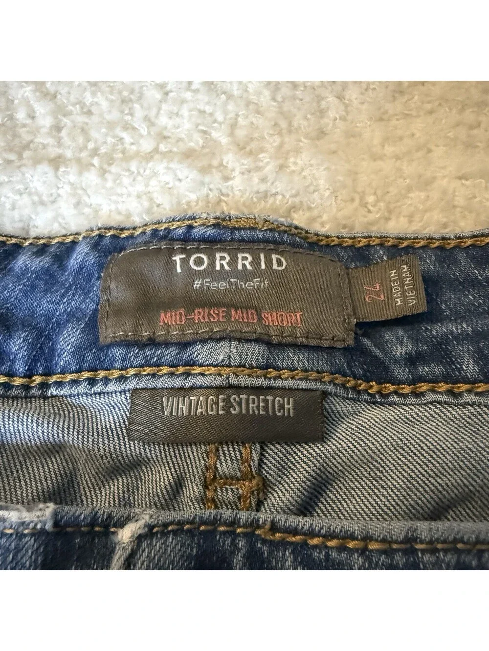 Torrid Mid Rise Mid Short Size 24 Vintage Stretch Denim Cuffed Jean Shorts